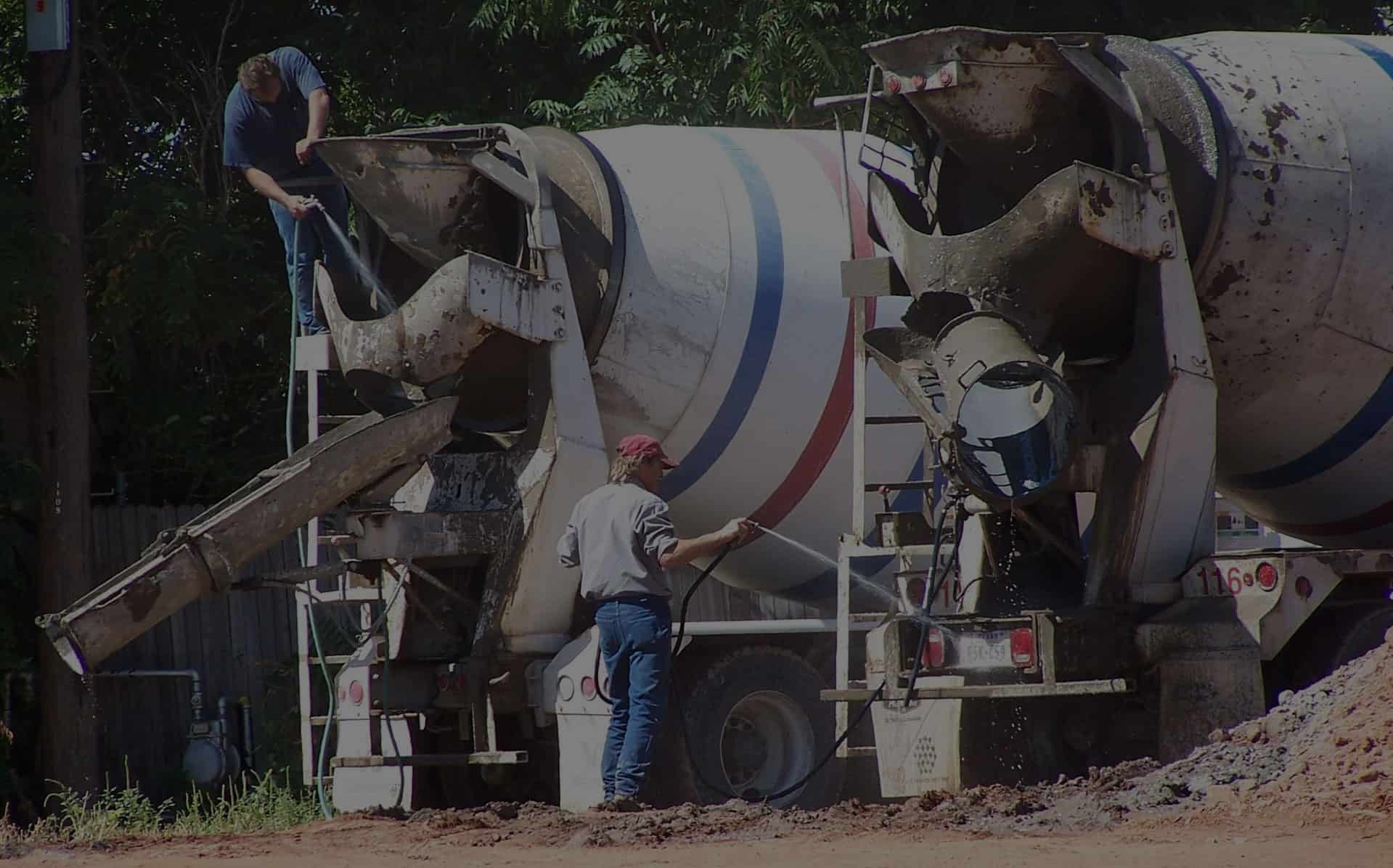 Cement trucks getting washed - Kimax